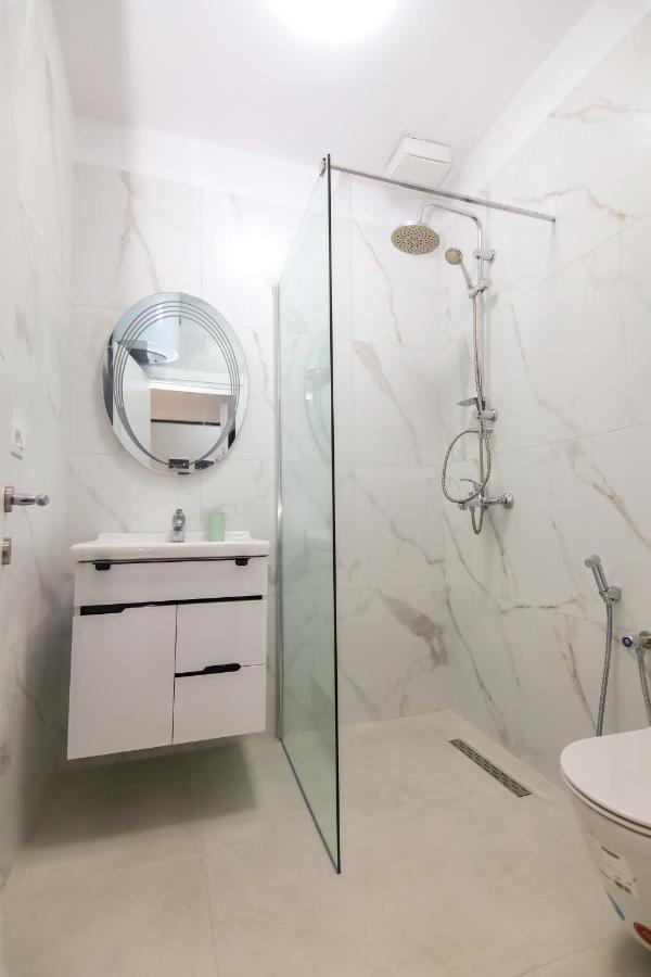 Nazari Apartment 2 地拉那 外观 照片